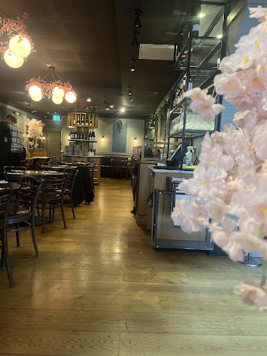 Photo of Turkuaz Restaurant Dorking - 2-3 St Martin's Walk, Dorking RH4 1UT